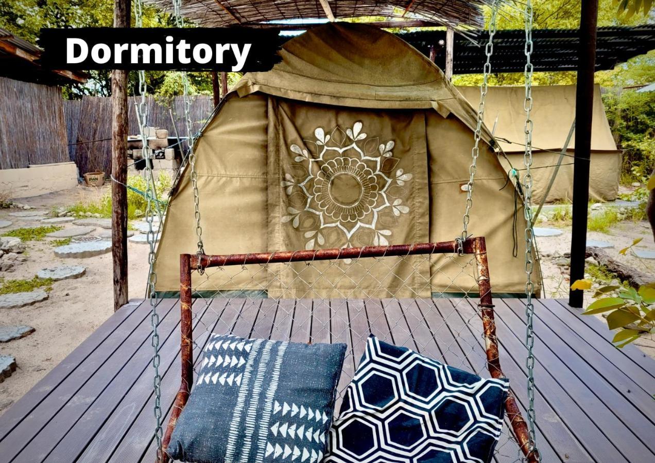 Albergue Eselbe Camp Backpackers Nata Exterior foto